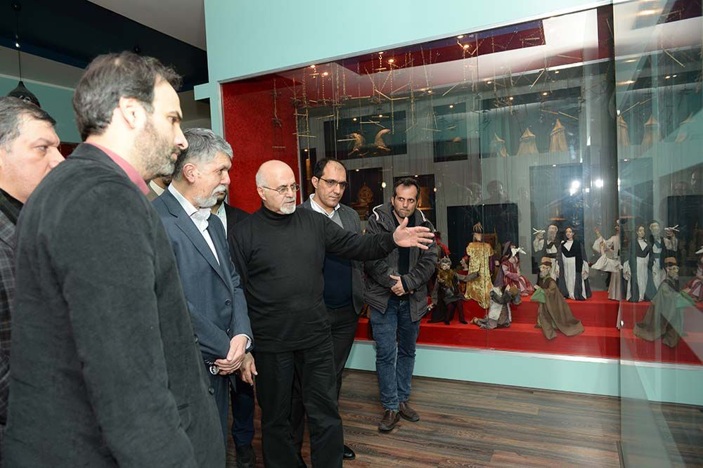 حضور وزیر فرهنگ و ارشاد اسلامی در جشنواره برای تماشای نمایش اُپرای خیام و بازدید از موزه اُپرای عروسکی- عکاس کاوه کرمی